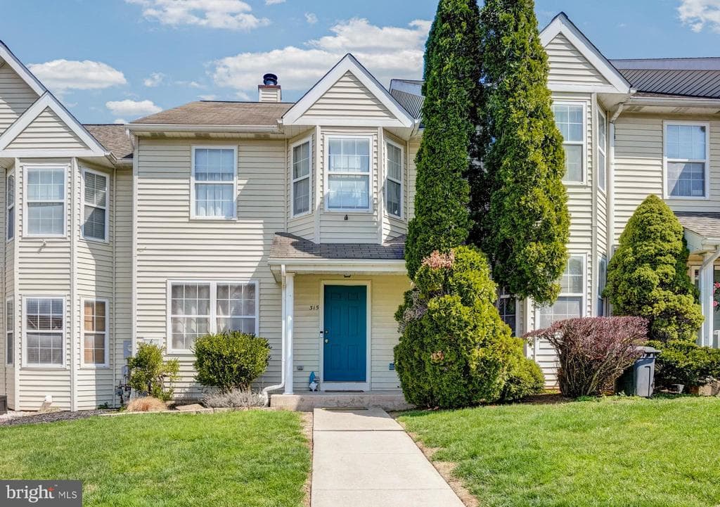 315 Jenville Court photo 1