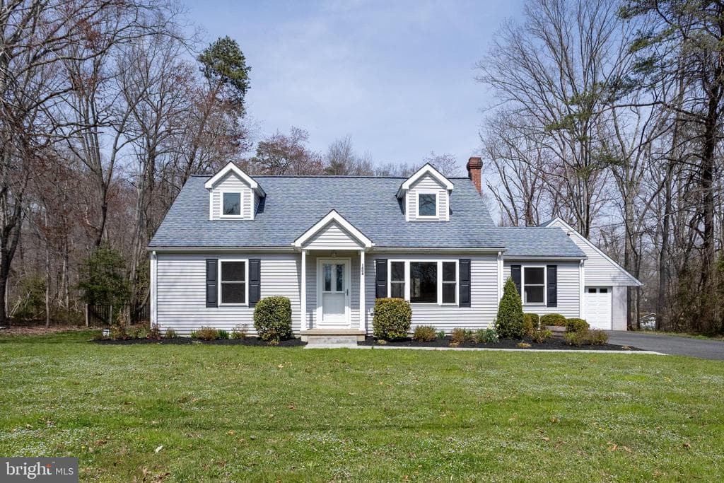 1604 Holly Drive photo 1