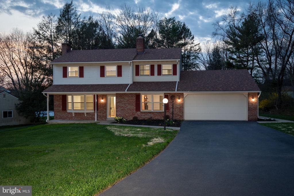 2348 Henbird Lane photo 1