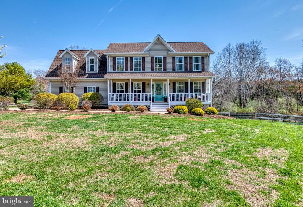 15607 Fox Chase Lane photo 1