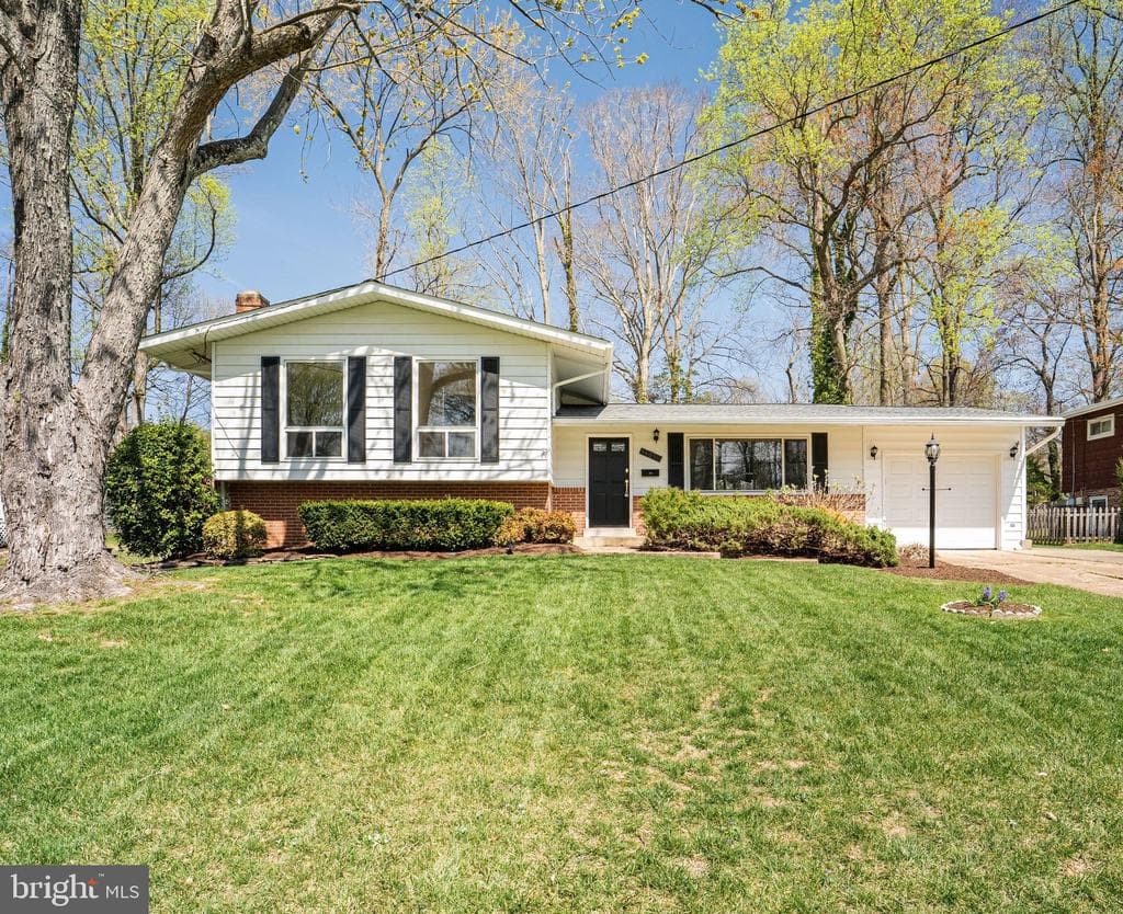 11010 Byrd Drive photo 1