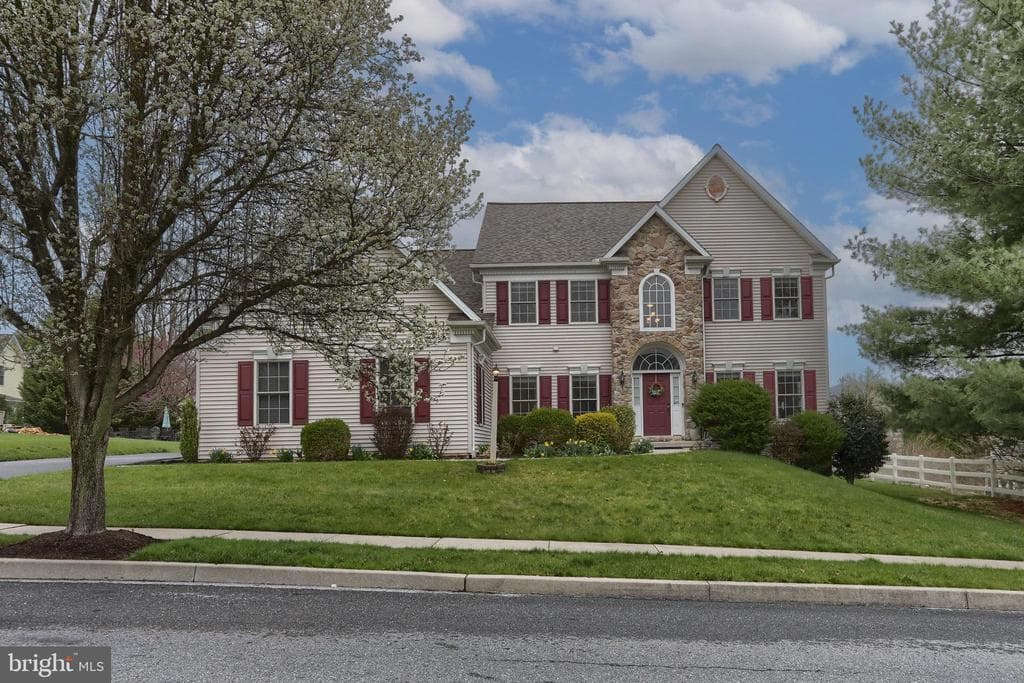 1265 Stone Creek Drive photo 1