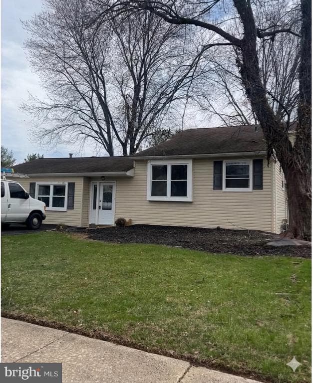 345 Wisteria Avenue photo 1