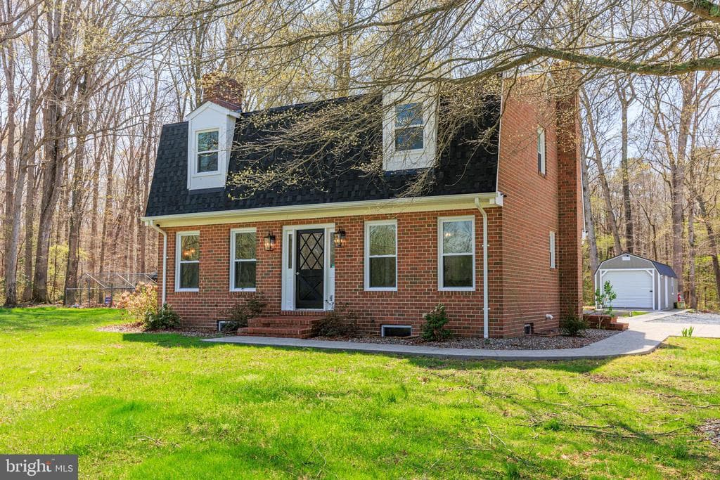 324 Flat Iron Square Road photo 1