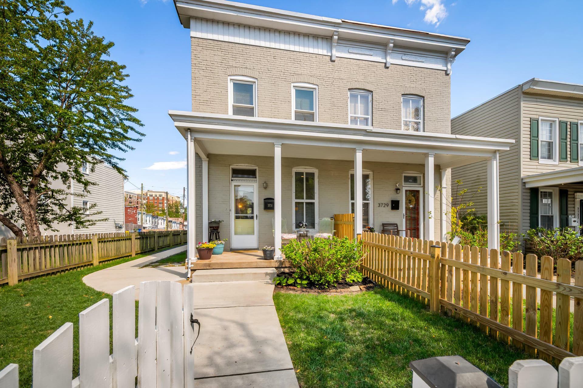 3731 Roland Avenue photo 1