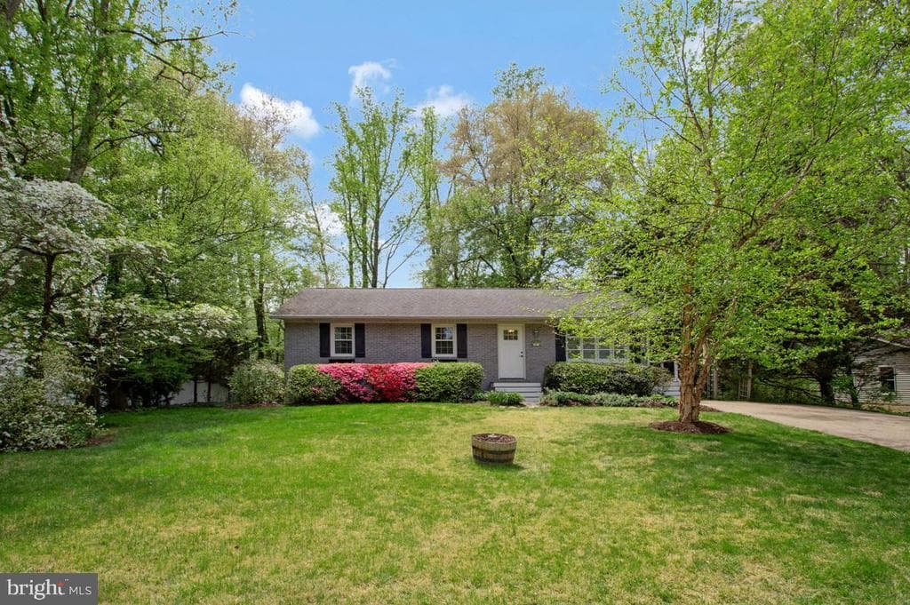 91 Scotts Cove Road photo 1
