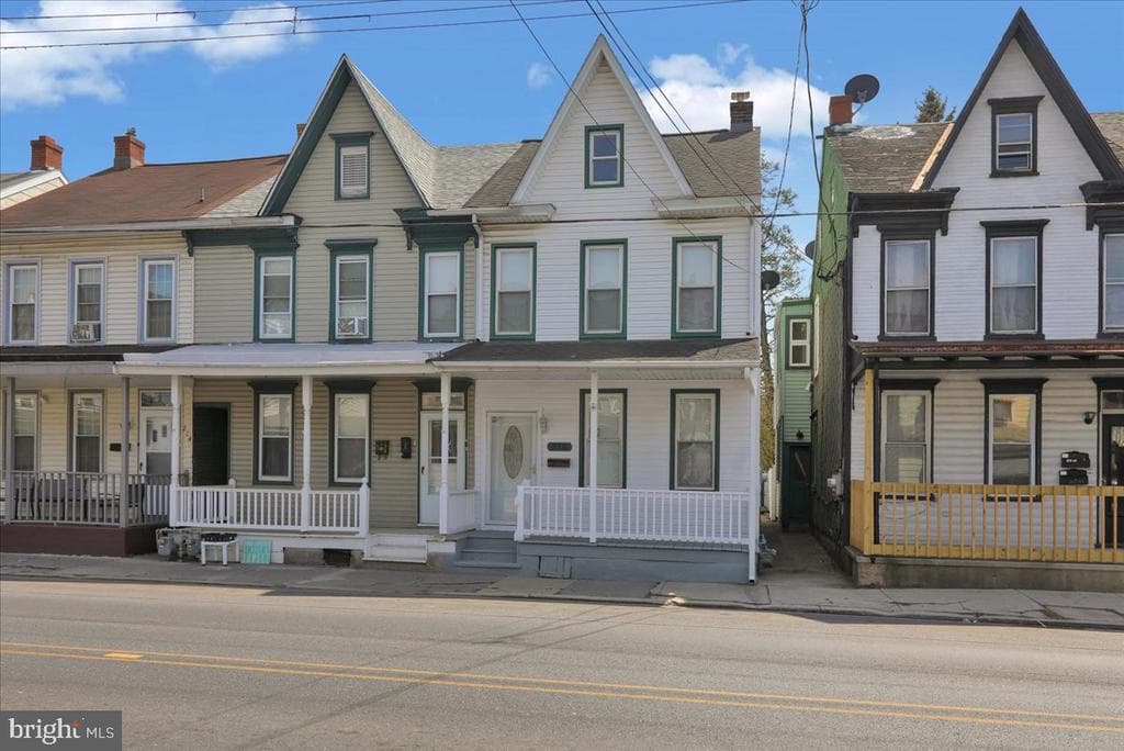 218 Lehman Street photo 1
