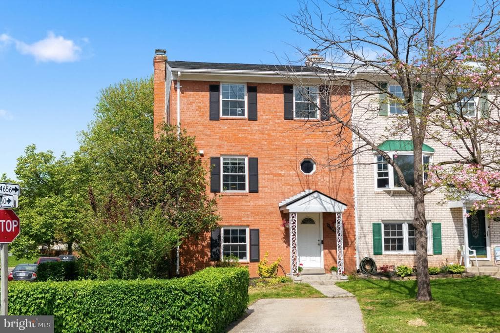 13703 Penwith Court photo 1