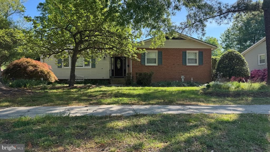 1130 Neal Drive photo 1