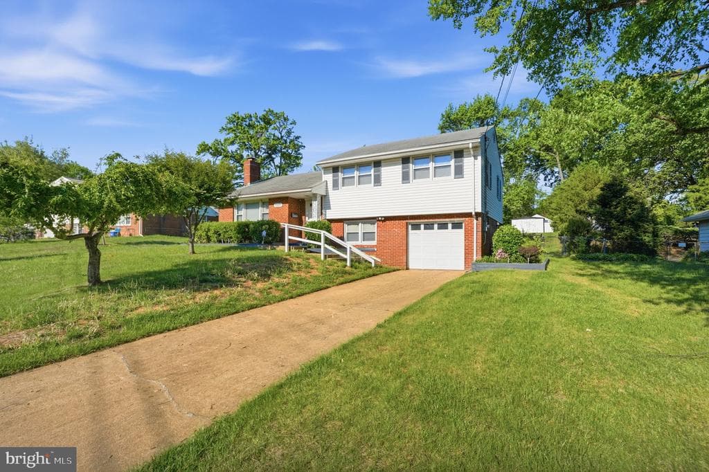 5209 Columbia Road photo 1
