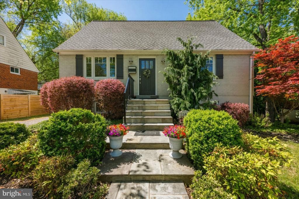 11448 Schuylkill Road photo 1