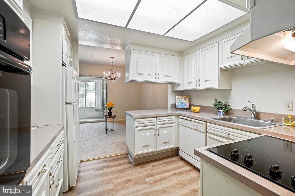 3320 Gleneagles Drive #68-2a photo 1