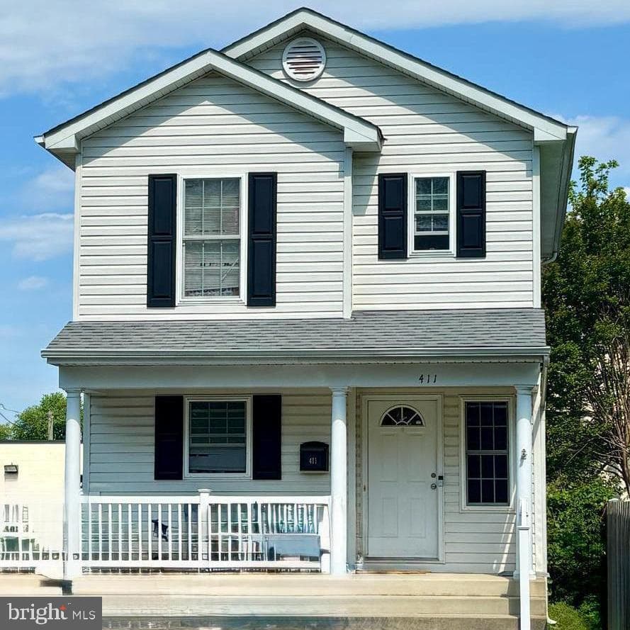 411 Bridgewater Street photo 1