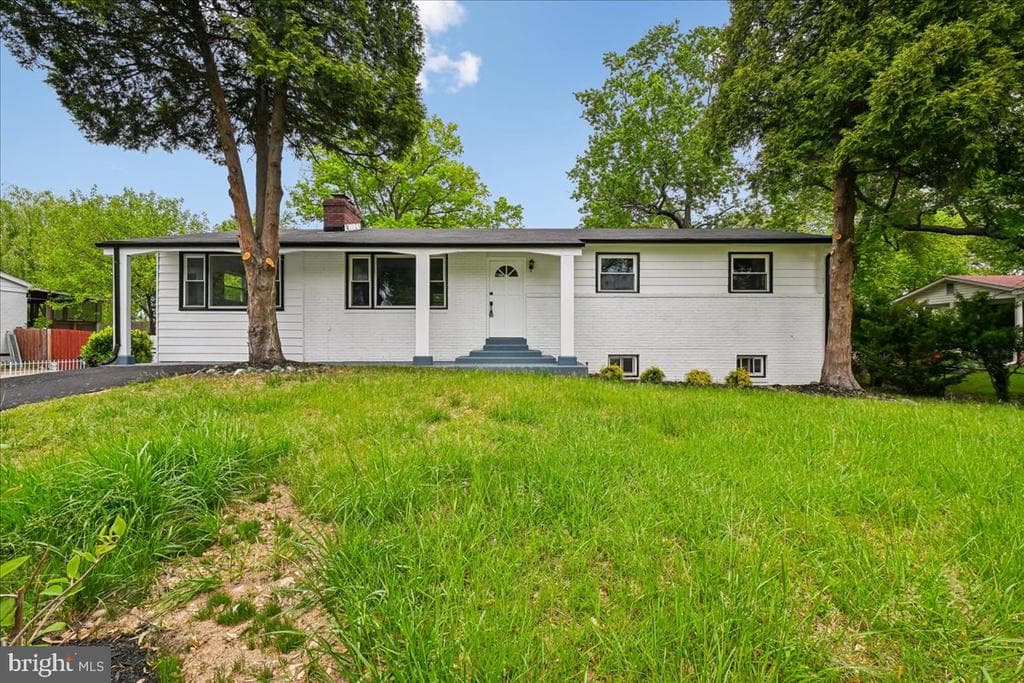 6904 Friendship Road photo 1