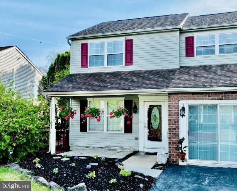 3309 Glen Hollow Drive photo 1