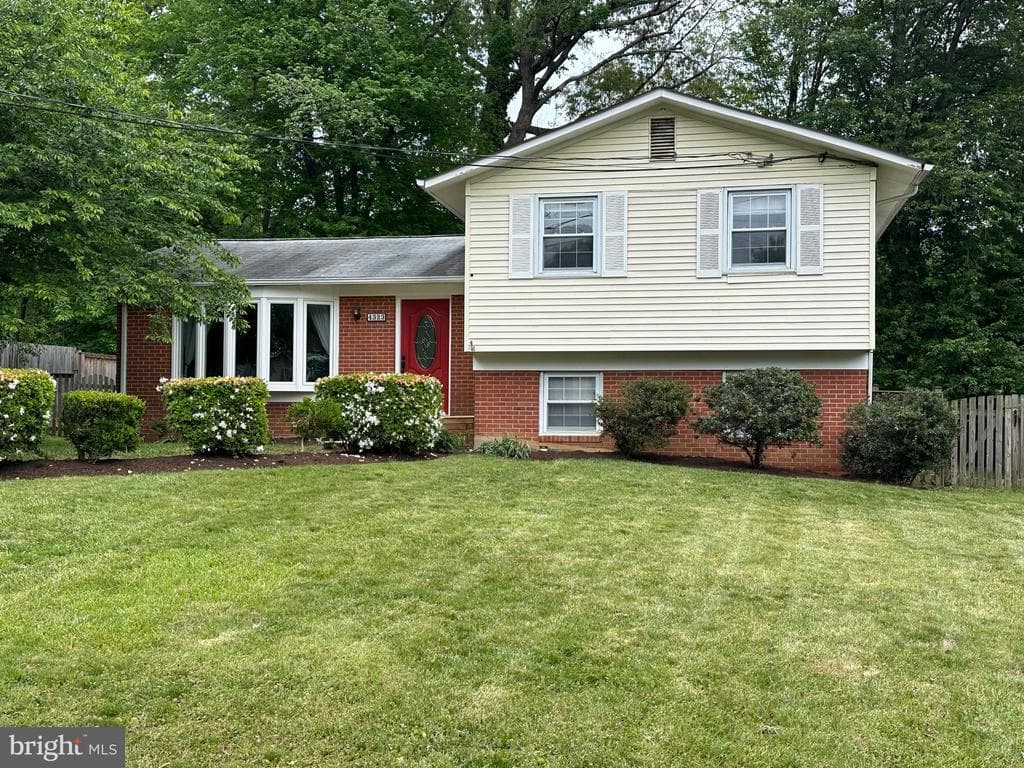 4323 Alta Vista Drive photo 1