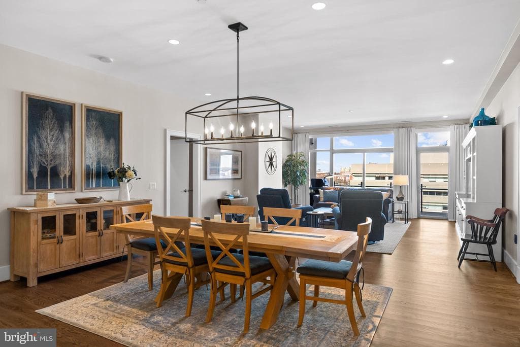 601 N Fairfax Street #605 photo 1