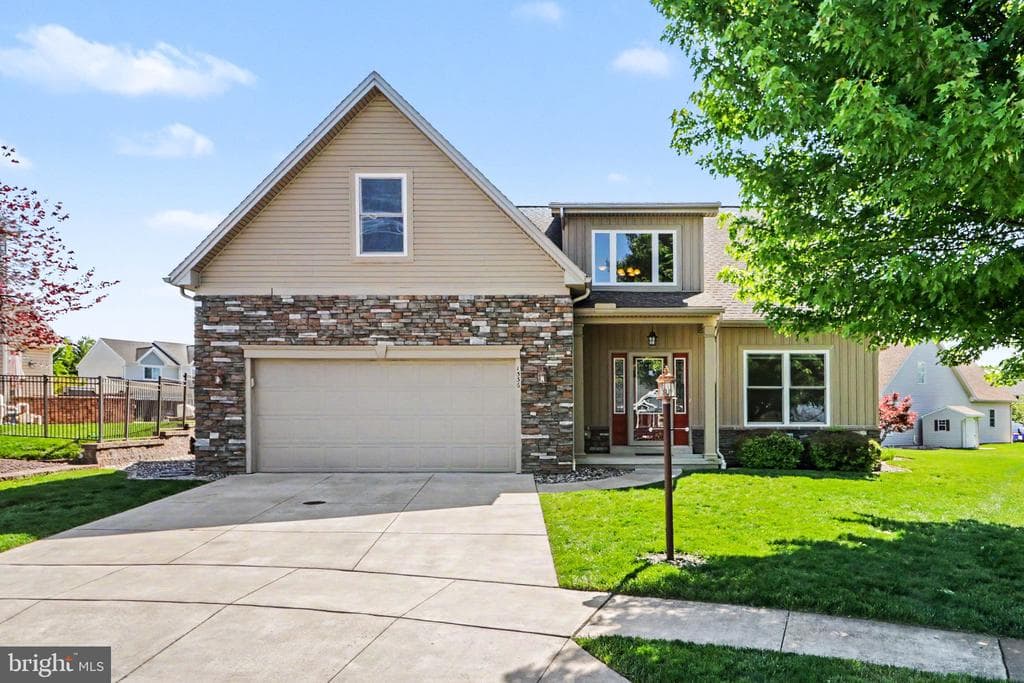 1336 Sagamore Court photo 1