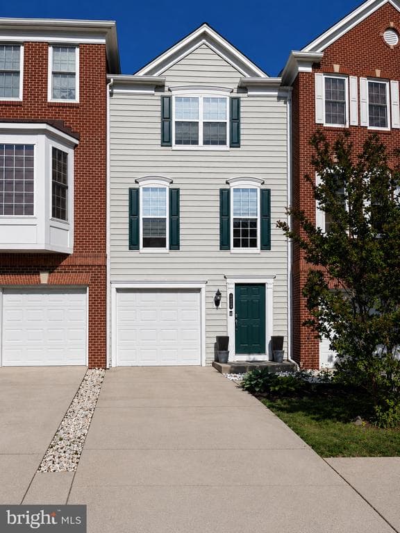 42878 Bittner Square photo 1