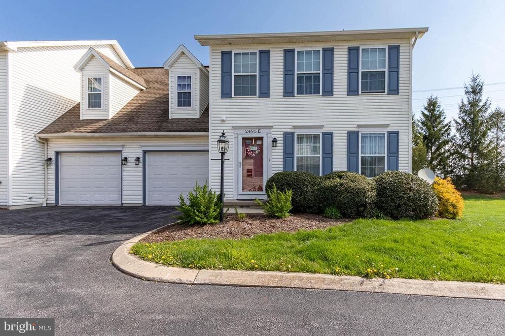 2495 Saratoga Drive photo 1