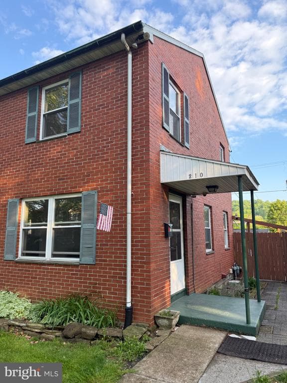 210 Palmer Street photo 1