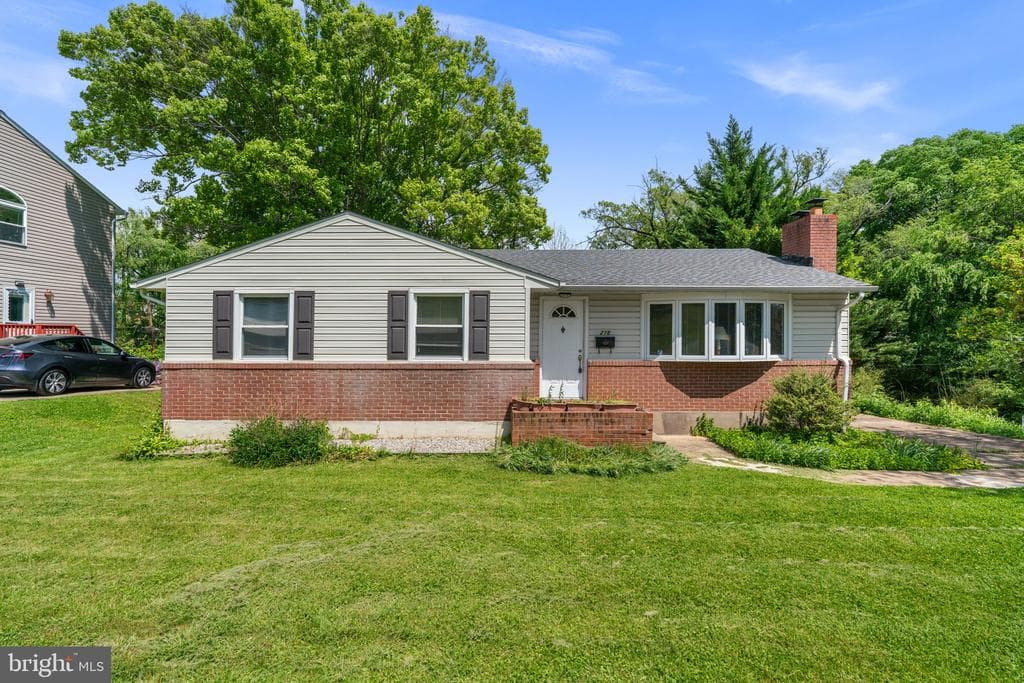 218 Cinder Road photo 1
