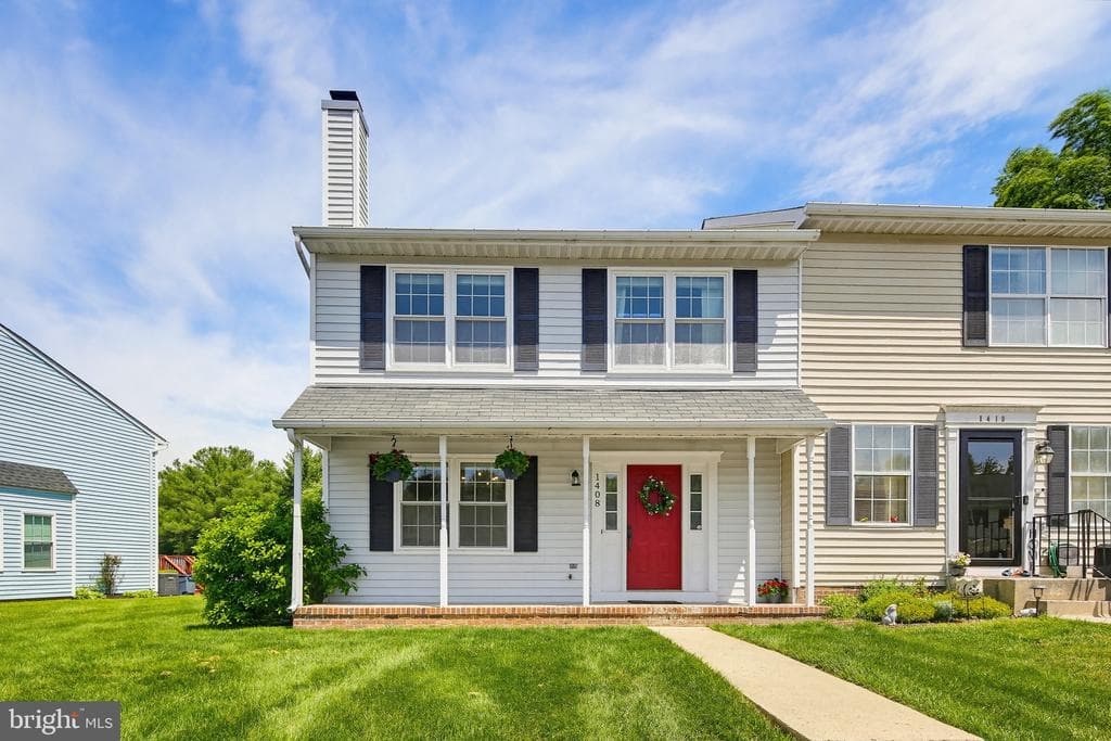 1408 Landis Circle photo 1