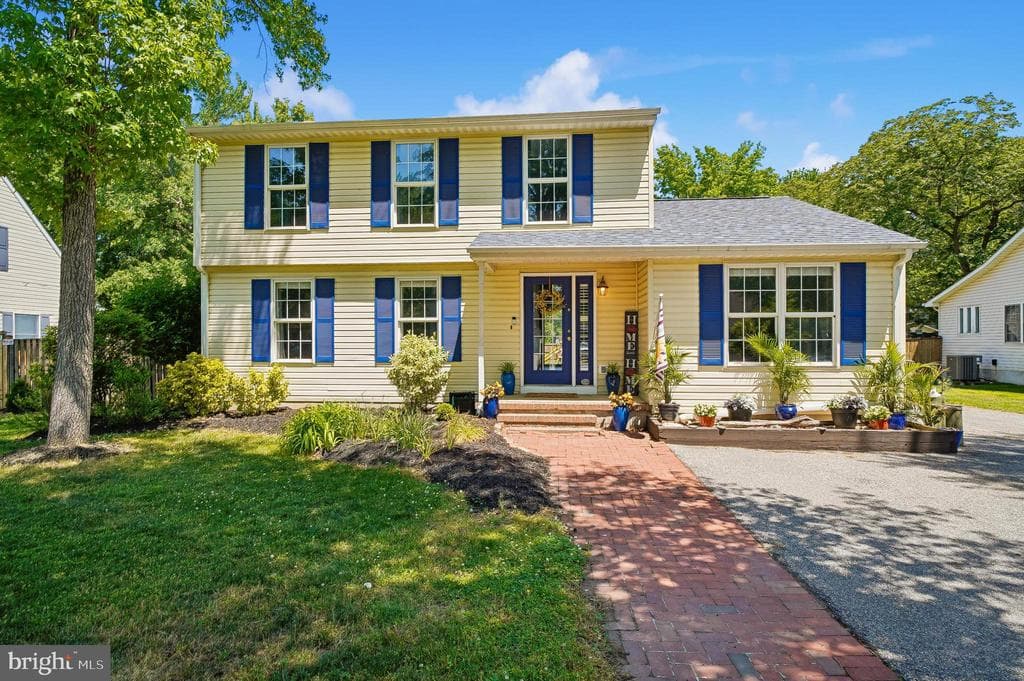 726 Davol Road photo 1