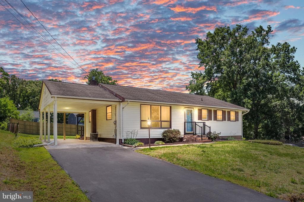 1017 Perry Street photo 1