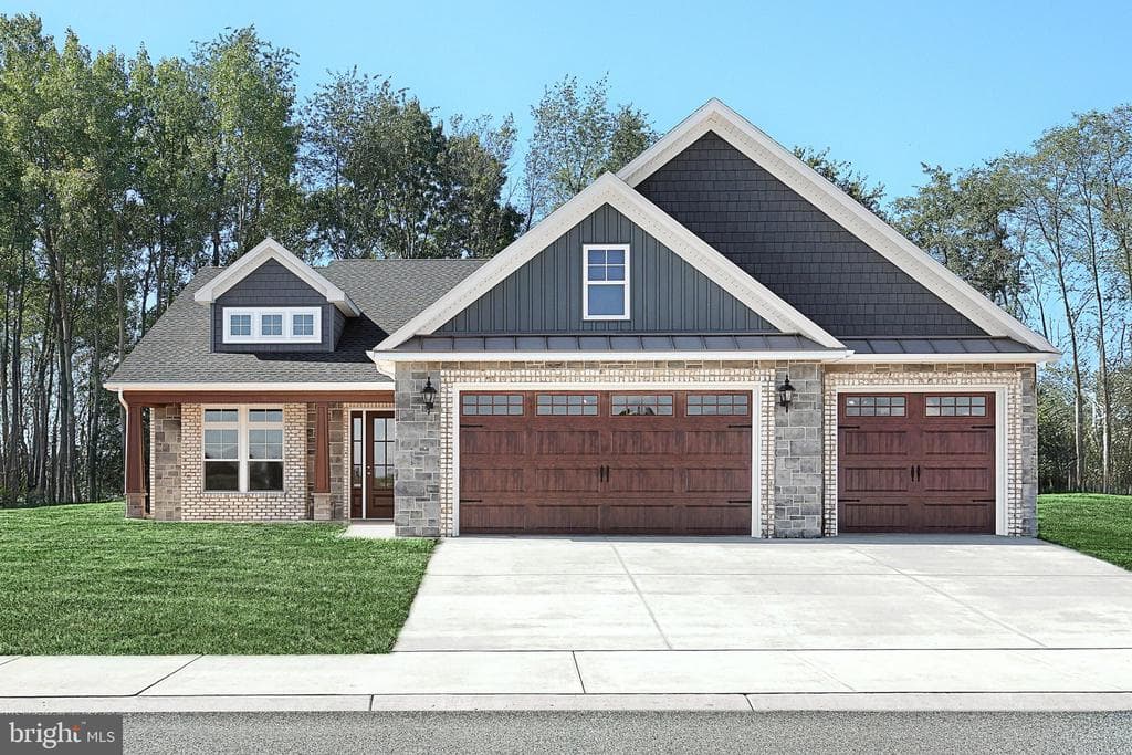 527 Lumber Street photo 1