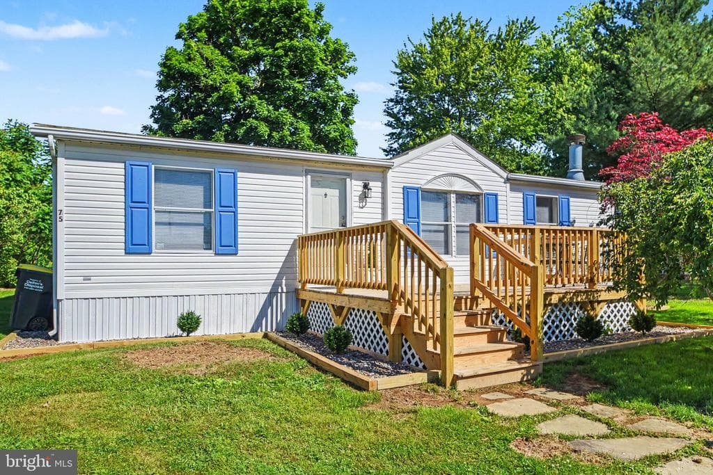75 Wagon Way photo 1