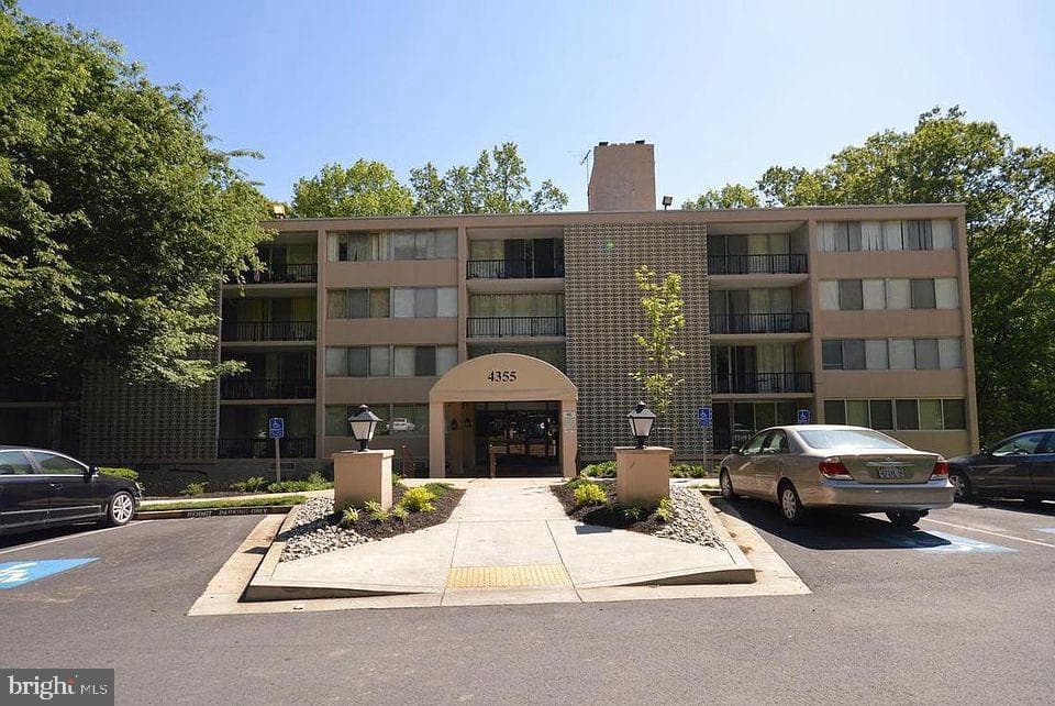 4355 Ivymount Court #5, Annandale