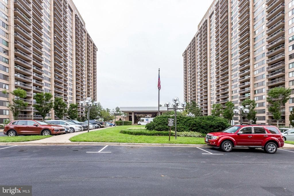 3701 S George Mason Drive #2515n photo 1