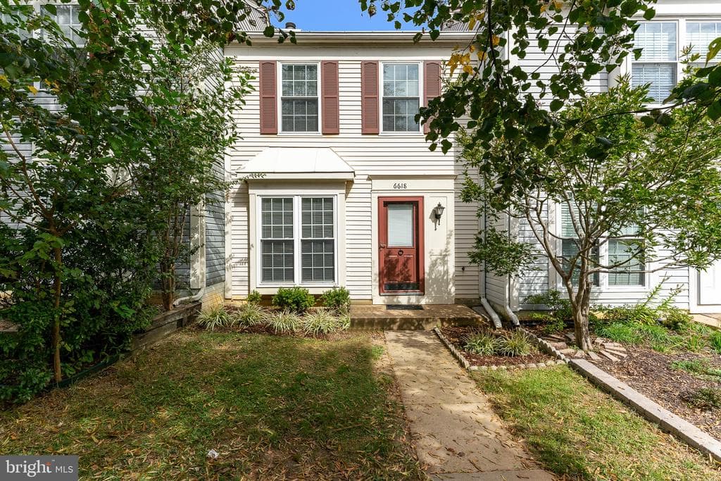 6618 Morning View Court, Alexandria