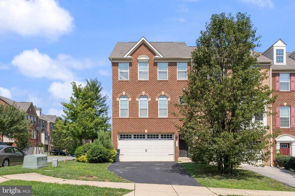 3210 Careysbrook Court photo 1