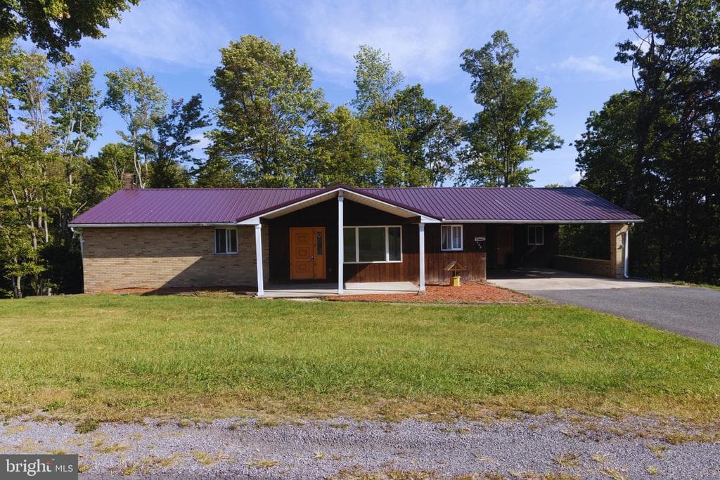 596 Doerr Road photo 1