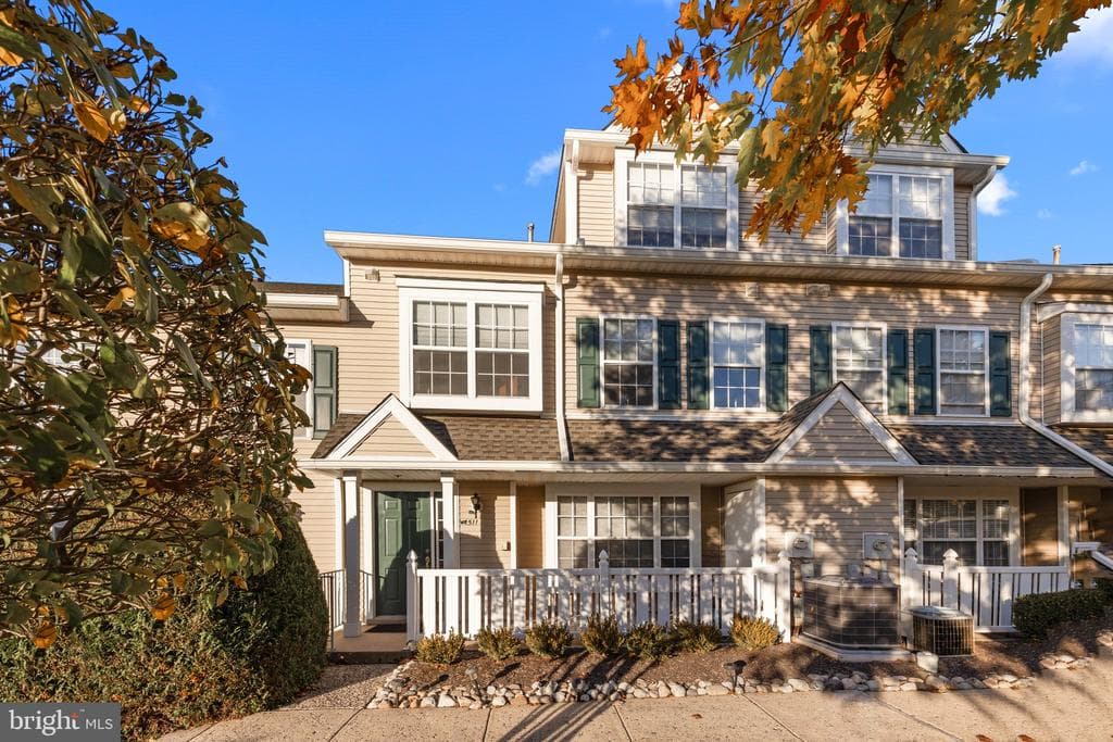 1511 Carol Court #1504 photo 1