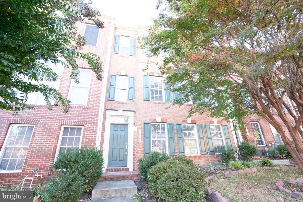 16302 Catenary Drive photo 1