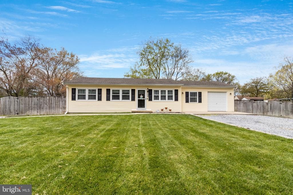 7919 Wicker Lane photo 1
