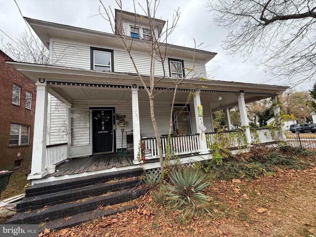 723 E Church Street photo 1