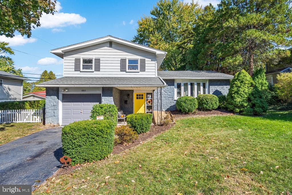 490 Hampton Road photo 1