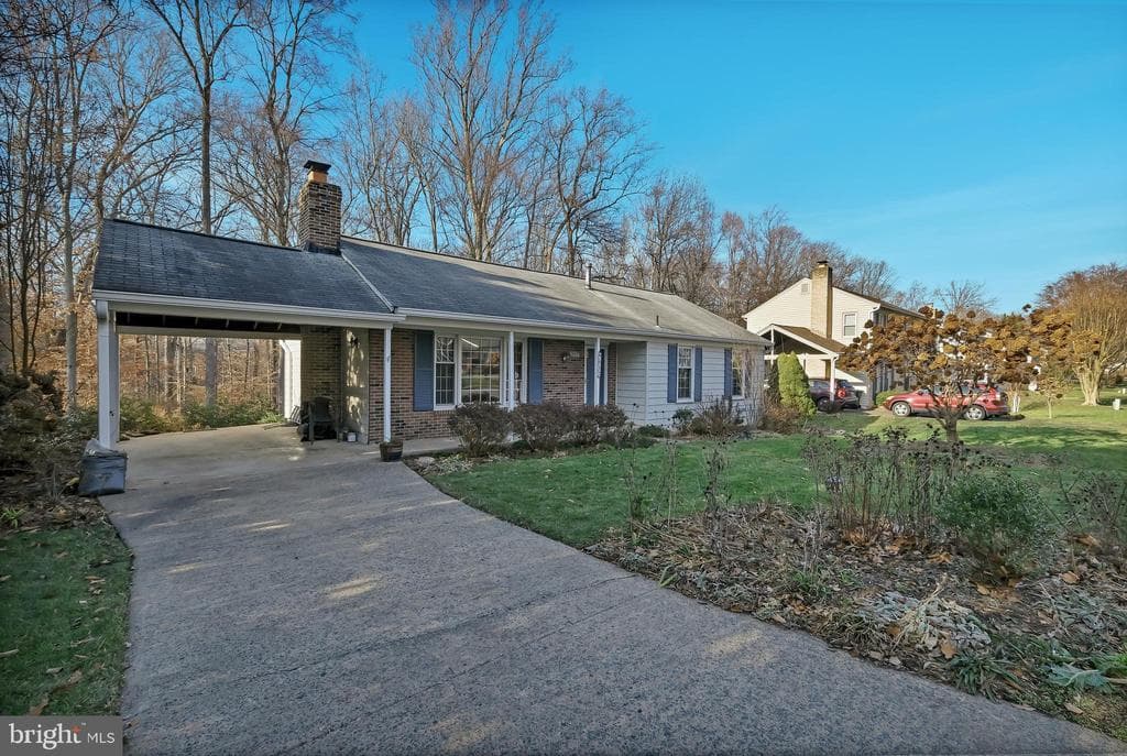 9012 Brook Ford Road photo 1