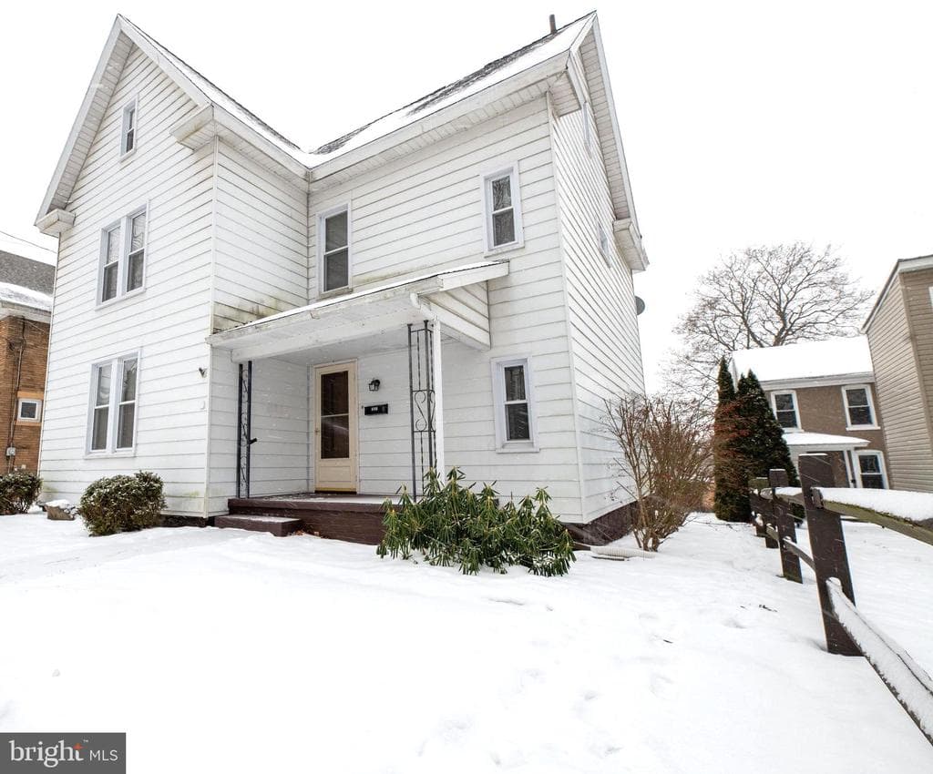 221 N 7th Street photo 1