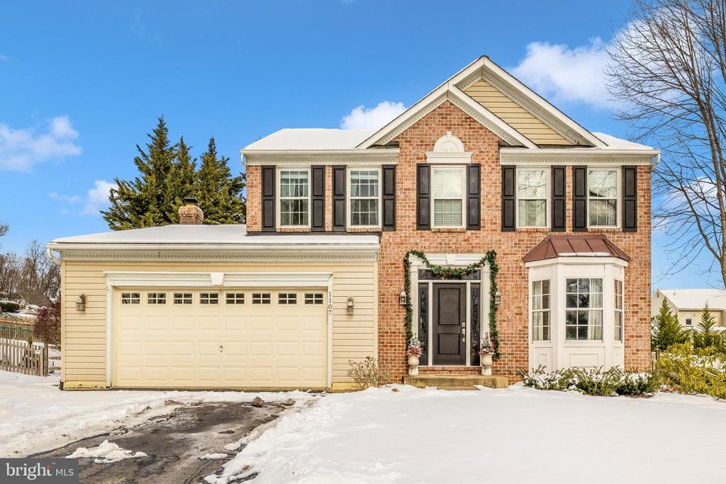 1107 Leafy Hollow Circle photo 1