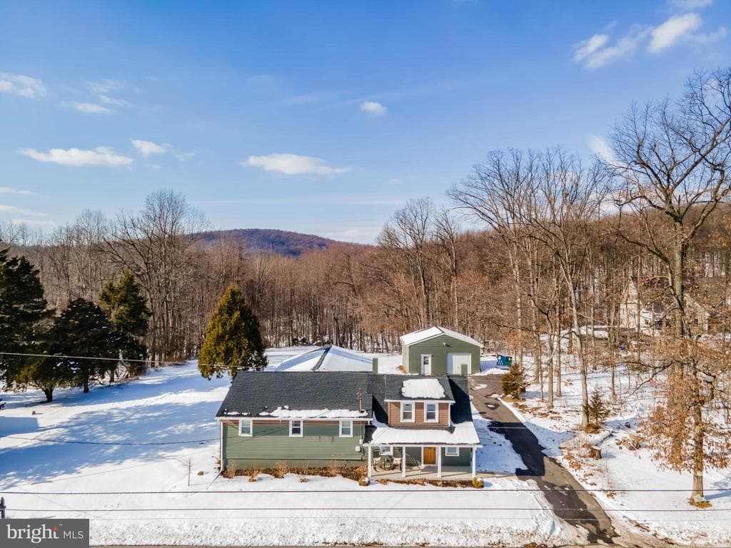 805 Buck Road photo 1