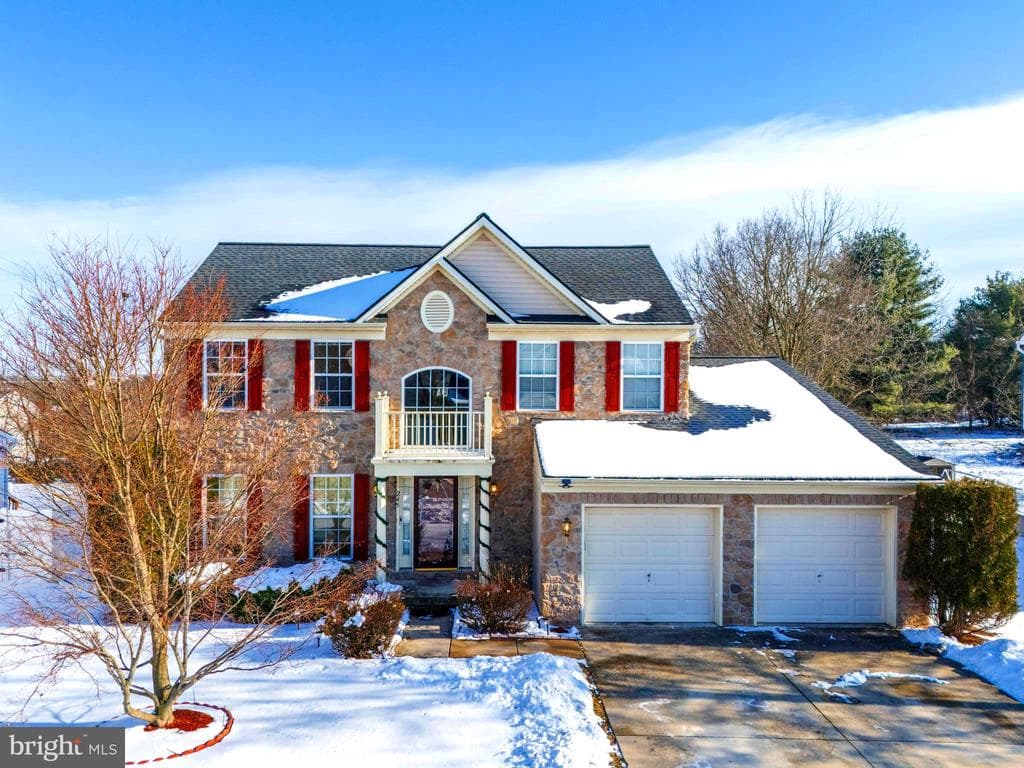 245 Hunter Creek Drive photo 1