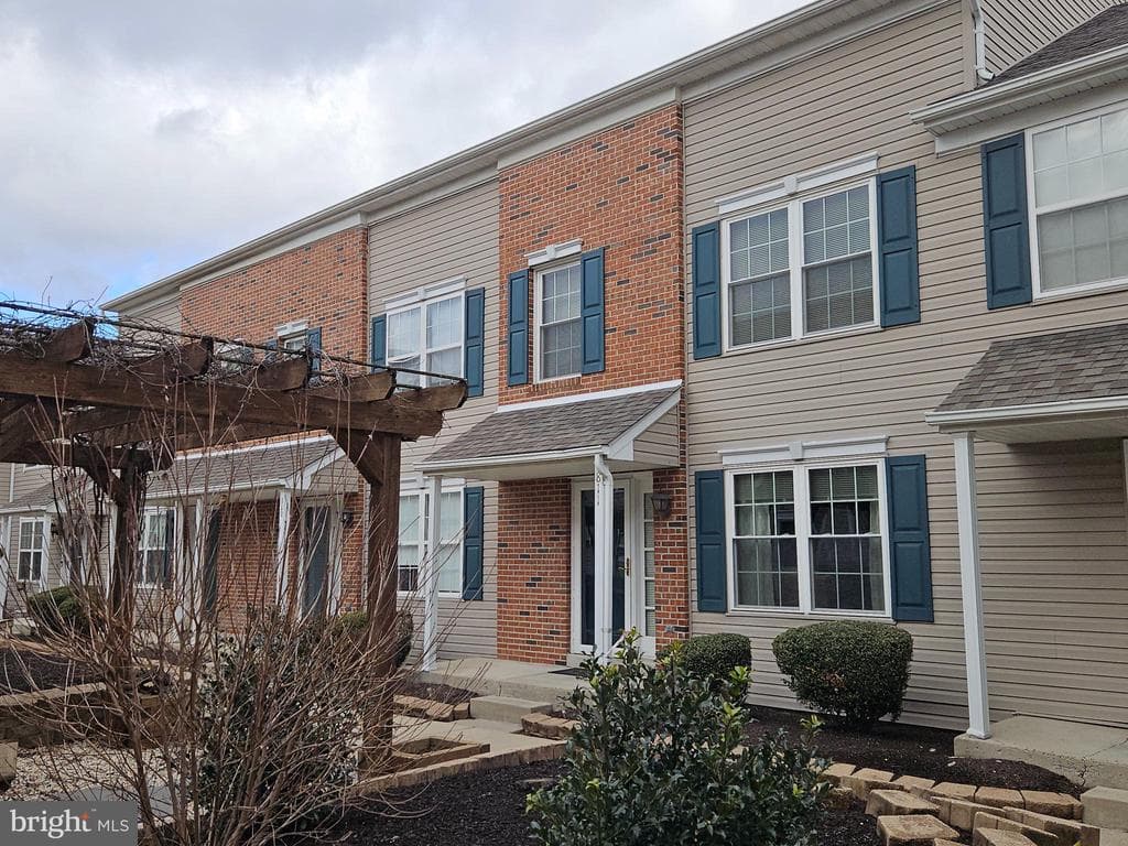 811 Purple Martin Court #203 photo 1