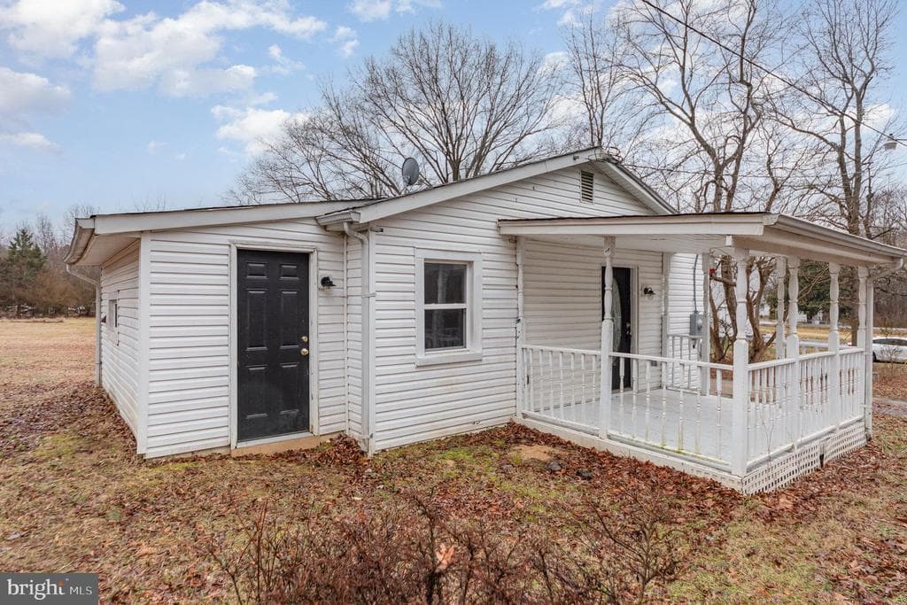 9003 Smiths Bend Road photo 1