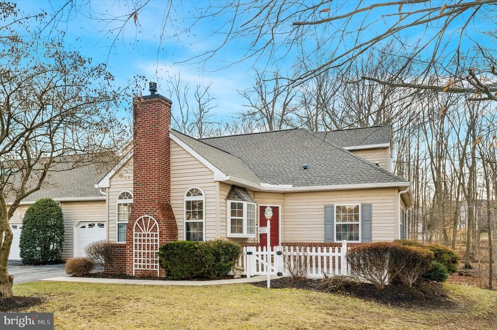 4001 Century Lane photo 1