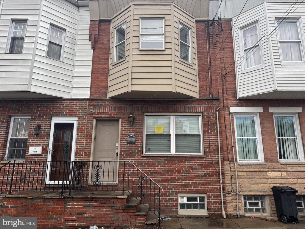 3072 Aramingo Avenue photo 1